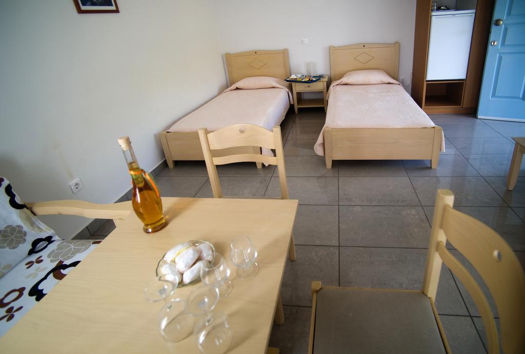 Aiolos Hotel Ménites Zewnętrze zdjęcie