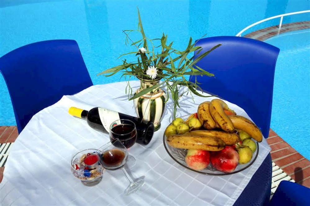 Aiolos Hotel Ménites Zewnętrze zdjęcie